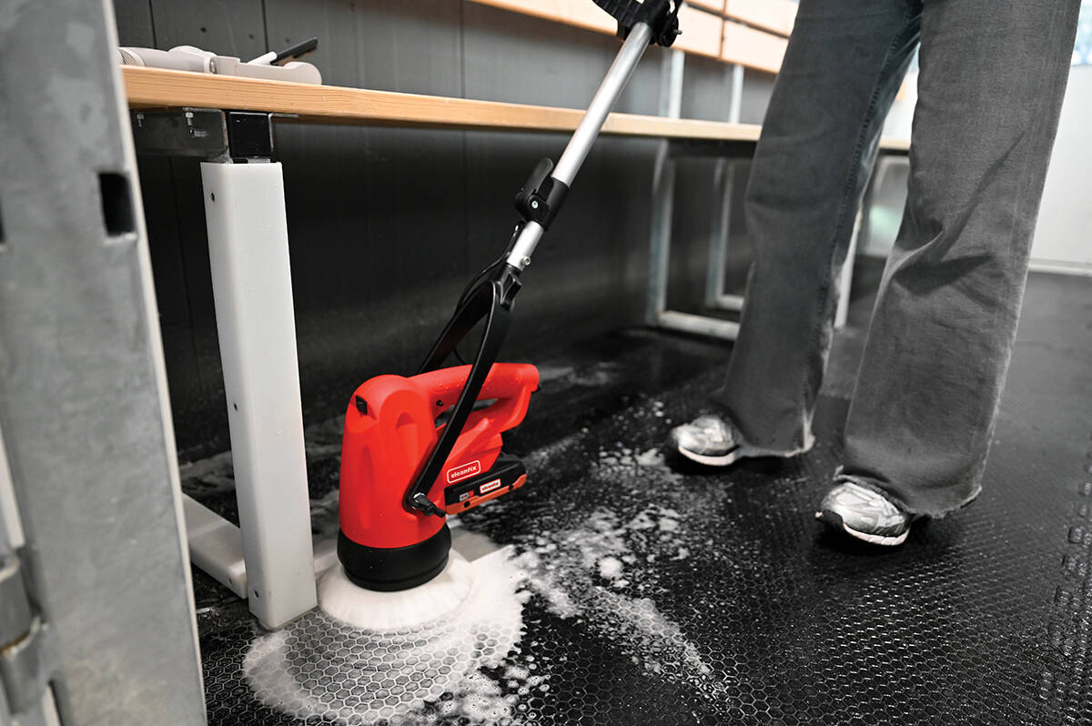scrubby-cas_use_021_web